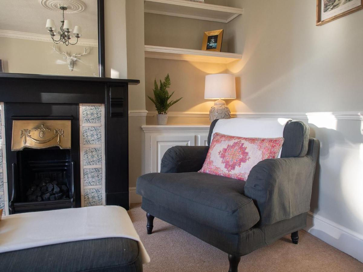 The Beeches - Chatsworth Apartment No 1 - Sleeps 2 巴斯洛 外观 照片